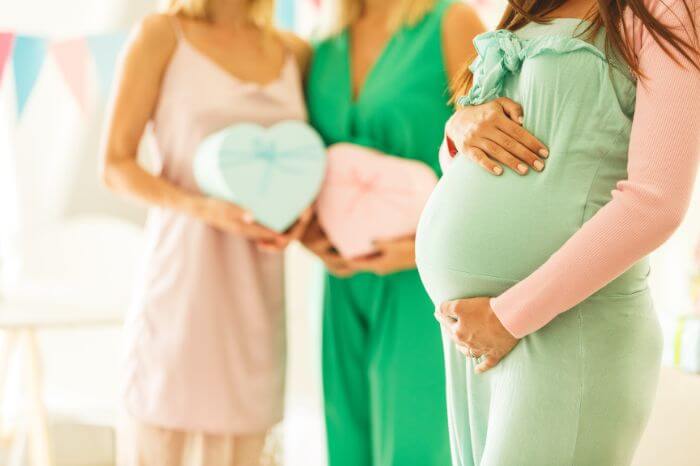 22 Thoughtful Gifts for Pregnant Women That She’ll Love