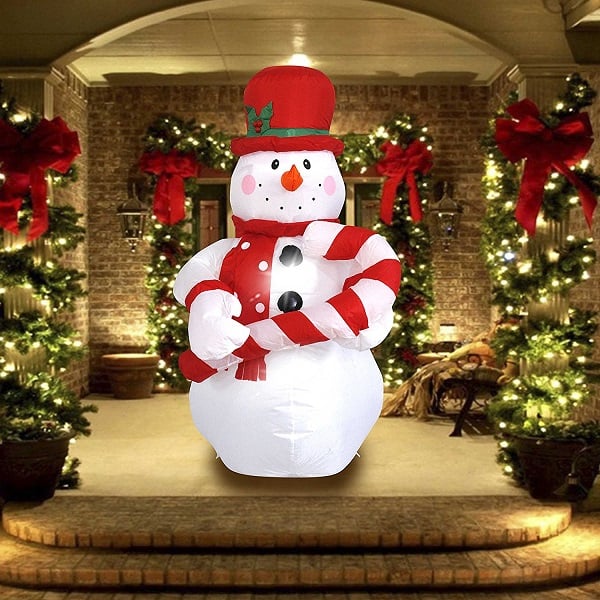 26 Best Inflatable Outdoor Christmas Decorations 2020 • Absolute Christmas