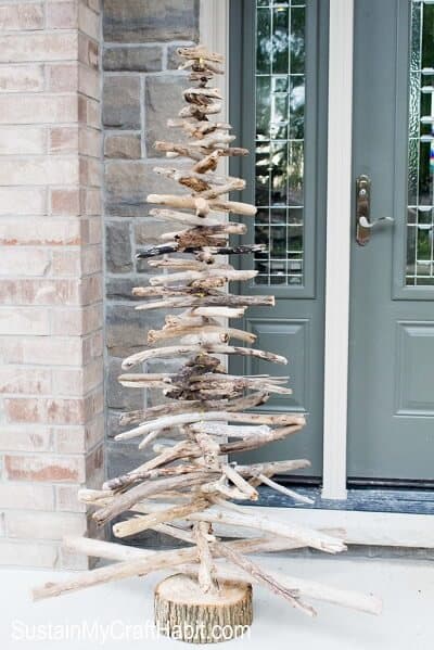 DIY Driftwood Christmas Tree - DIY Outdoor Christmas Decor Ideas