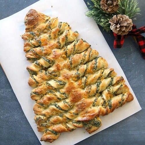 Christmas tree spinach dip breadsticks | Festive Holiday Appetizers
