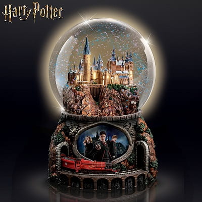 Hogwarts Express Illuminated Musical Globe With Moving Train