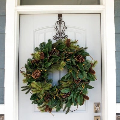 Handcrafted Faux Lighted Magnolia 30'' Wreath