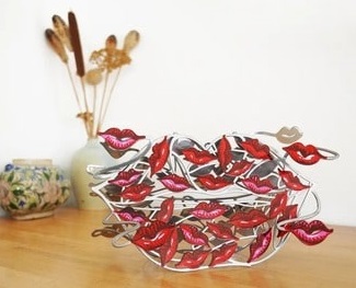 100 Kisses Sculpture, David Gerstein Pop Art
