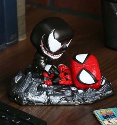Marvel Spider-Man vs. Venom Figure