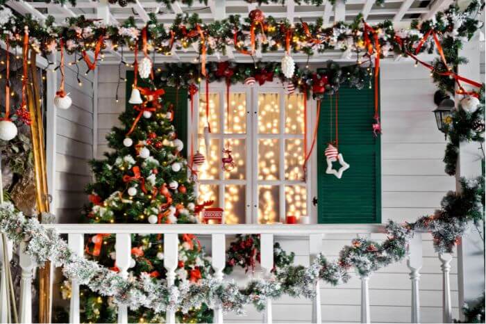 Easy Christmas Porch Decor Ideas